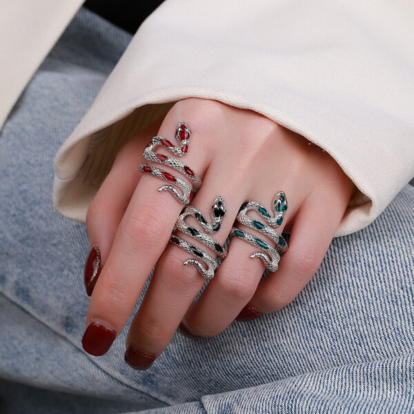 Snake shaped trendy & cool female ring