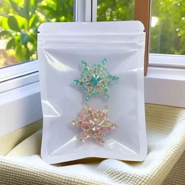 Flash Sale – 2pcs Diamond Snowflake Beads (Random Colors)