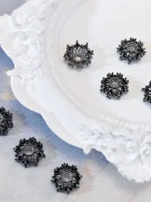 Patterned flower tray alloy spacer beads black