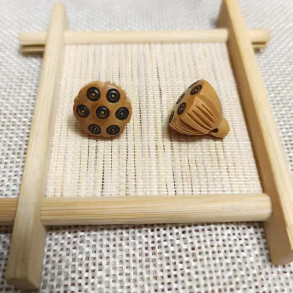 Boxwood Ebony Lotus Charm