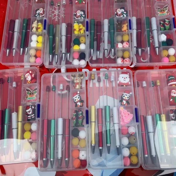One set of Christmas beads & pen kit