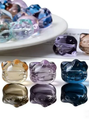 16×18mm Cat Head Glass Bead
