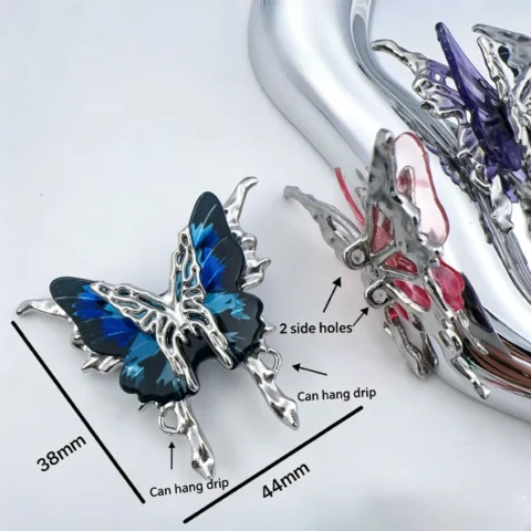 Symmetrical hollowed-out butterfly size