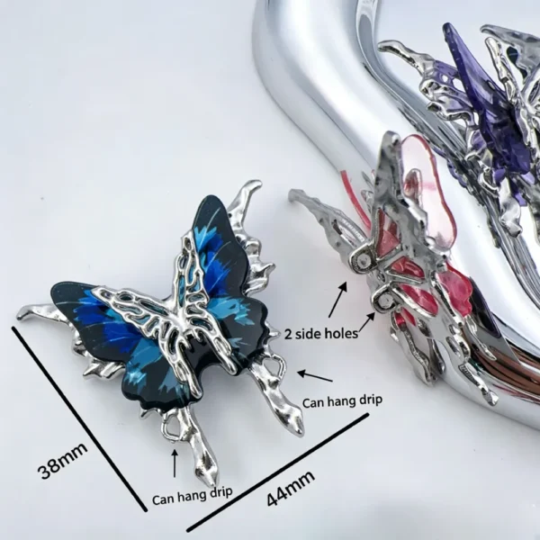 Symmetrical Hollowed-out Butterfly